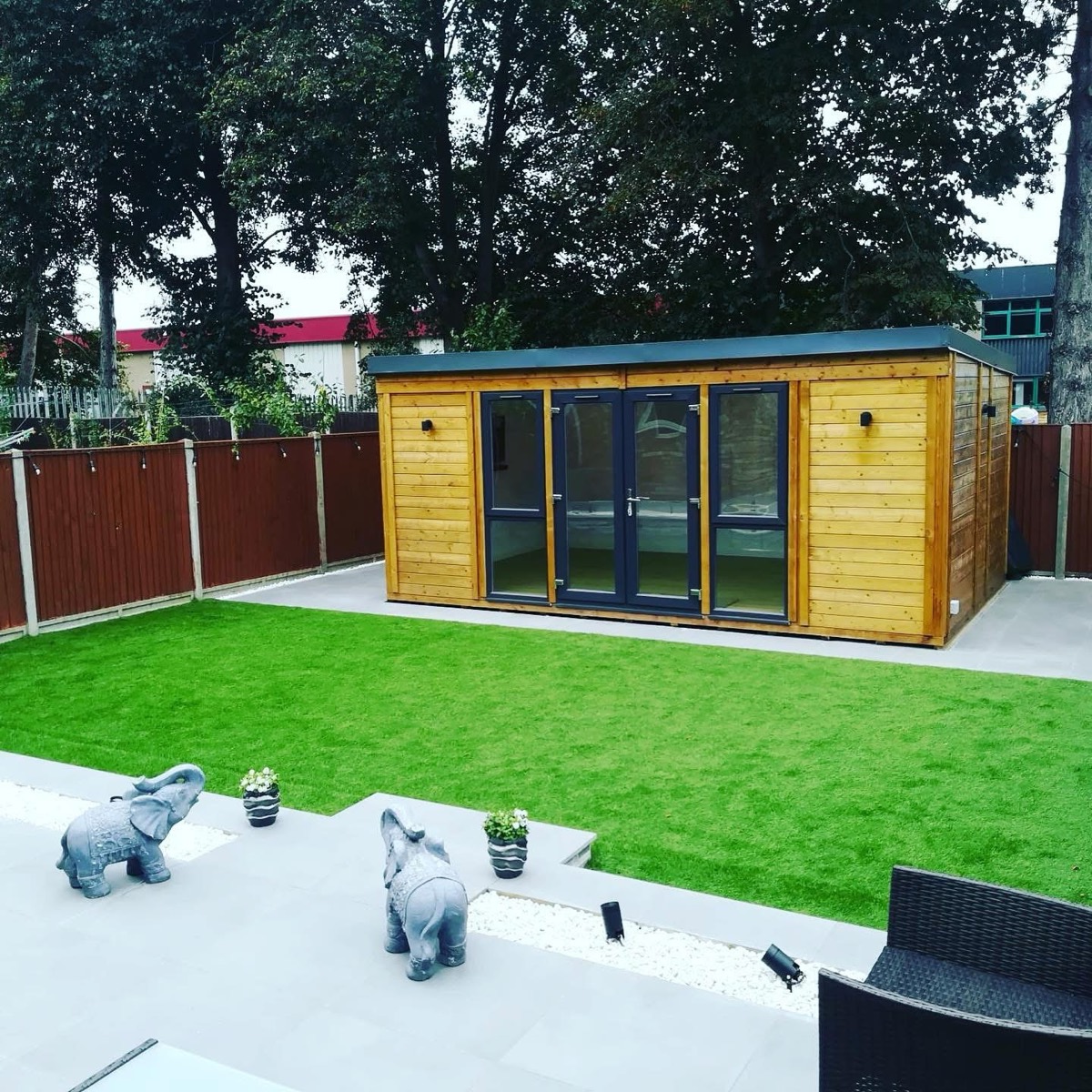 Garden room & landscaping, Bedford
